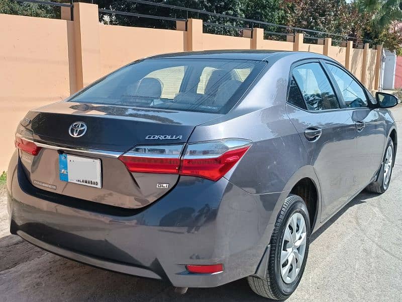 Corolla GLI 2018 Automatic Brand New 3