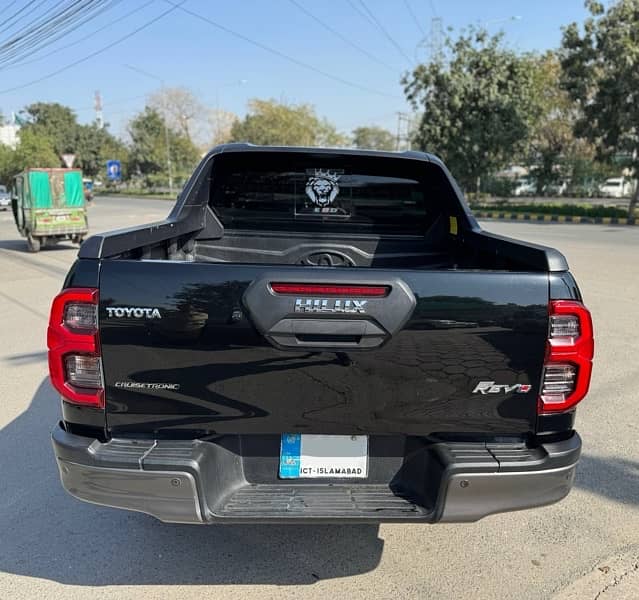 Toyota Hilux revo 2022 1