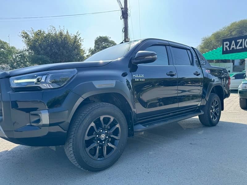 Toyota Hilux revo 2022 3