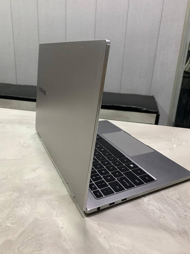 Samsung Notebook 9 Pro | Core i7 | 8th Gen | 16GB | 512GB NVMe SSD 2