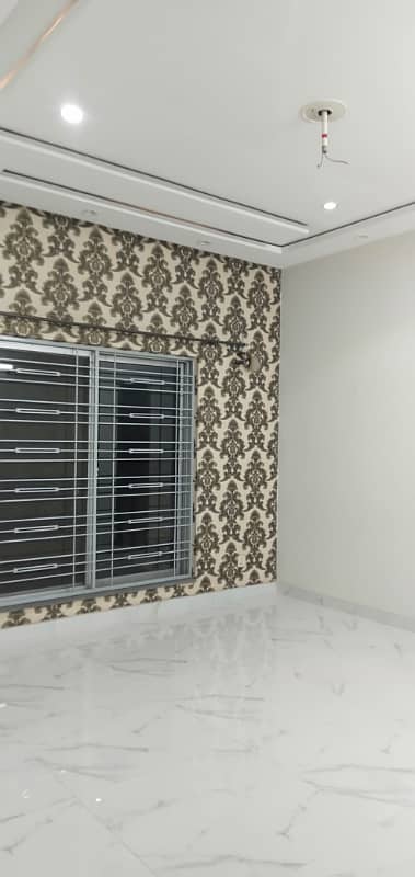 10 Marla Upper Portion Available For Rent 3