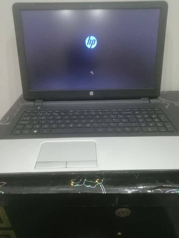 Hp Laptop 4