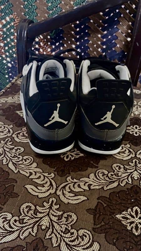 Jordan 4 retro black grey colour 1