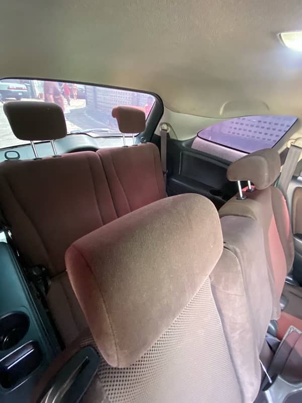 Honda Stream 7 seater 14