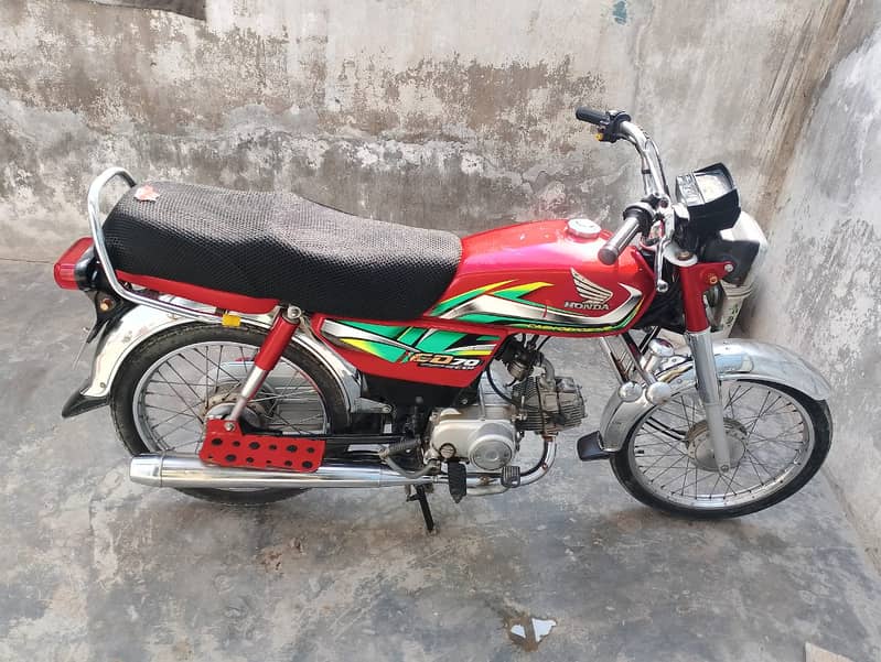 Honda CD 70 2022 Model 4