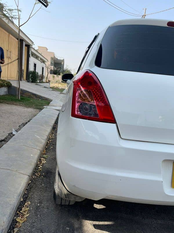 Suzuki Swift 2017 Mint condition 0