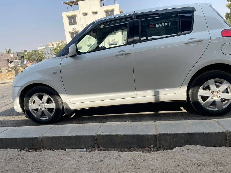 Suzuki Swift 2017 Mint condition 6