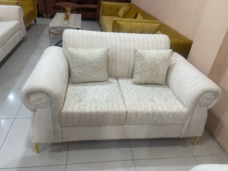 6 siter sofa set urgent sale no use 0