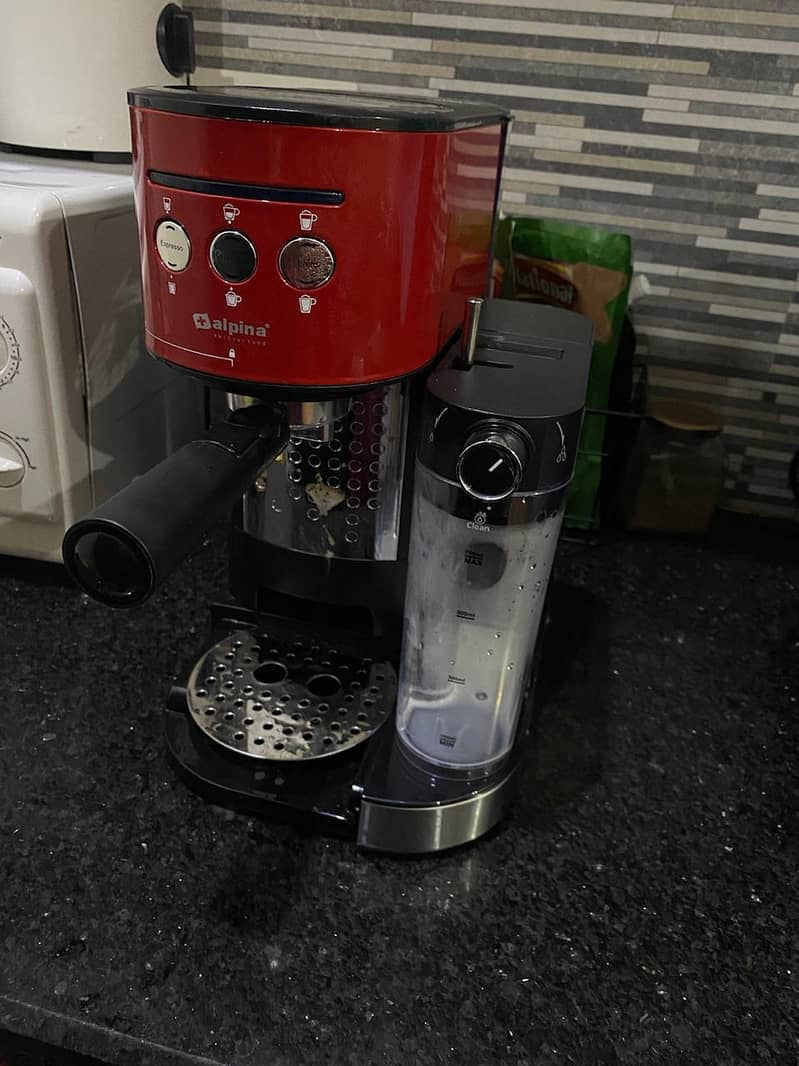 Alpina Coffee Espresso Machine, Red/Black 2