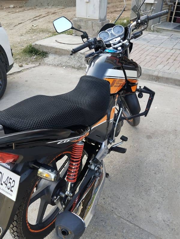 Honda CB150 2023 Model 4