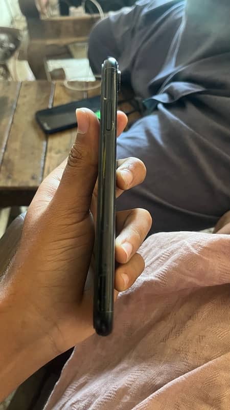 iphone xr 64gb non pta ok no issues 2