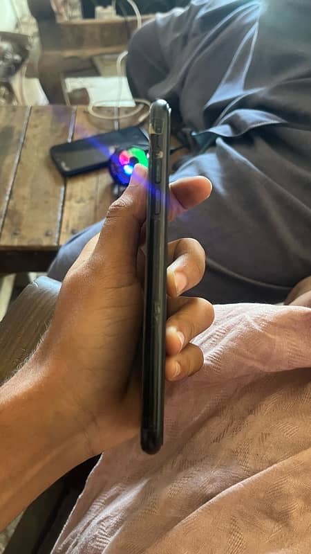 iphone xr 64gb non pta ok no issues 3