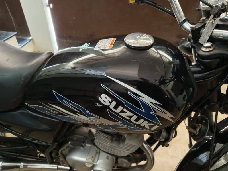 Suzuki GS 150 SE edition. 4