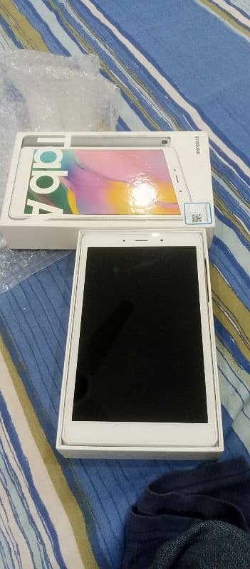 Samsung Galaxy Tab A 2/32gb Condition New with Box 1