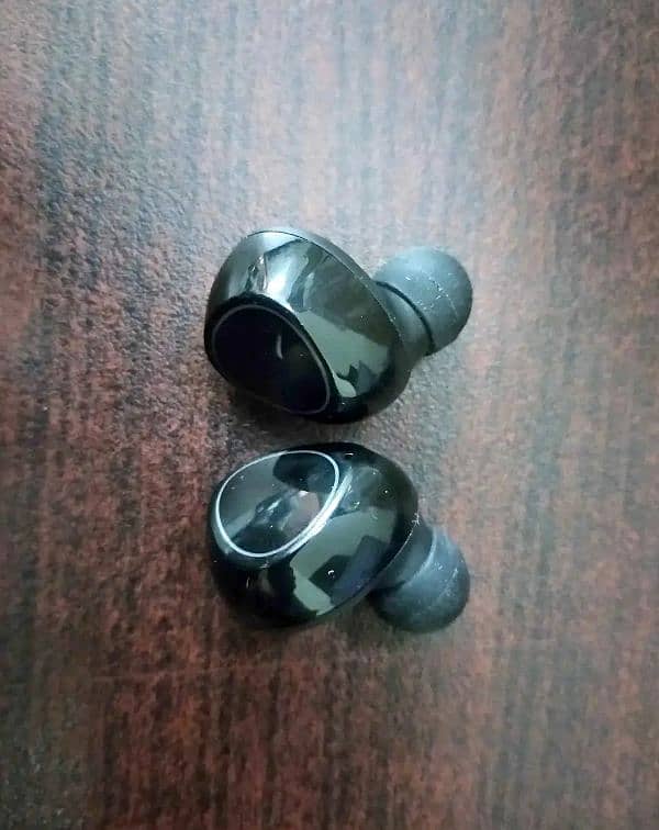 NEW M10 Earbuds 1