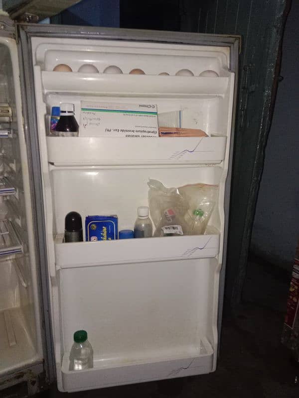 refrigerator 4