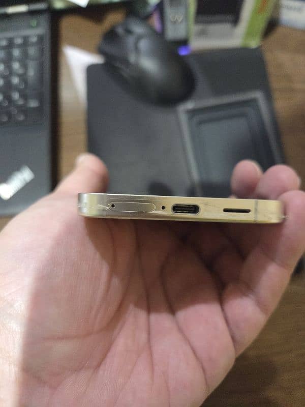 Samsung S24 Official PTA Approved 256GB 8GB Amber Yellow As Brand New 4