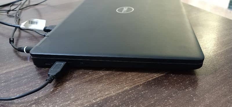 Dell Latitude 5490 4