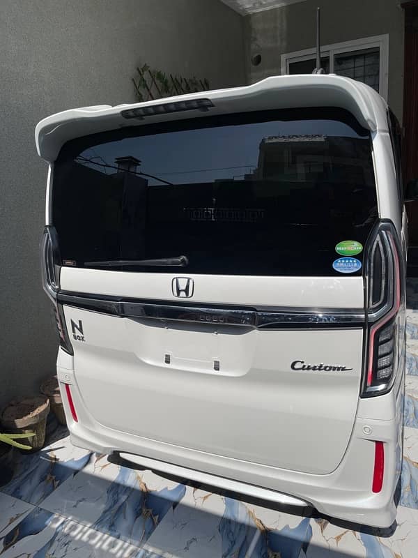 Honda N Box Custom Pearl White 3