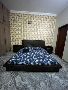 King size bed