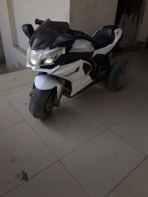 Kids Motor Bike Hayabusa White Used 0