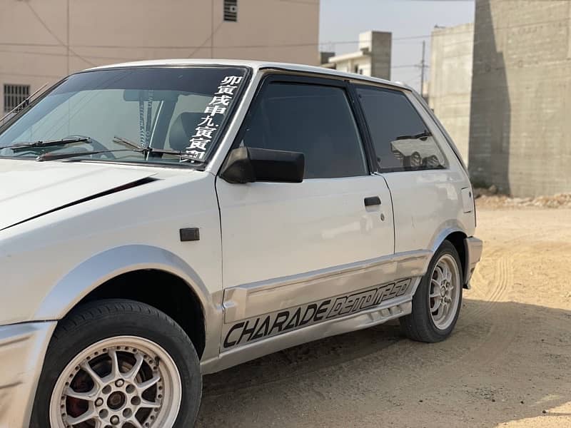 Daihatsu Charade 1984 3