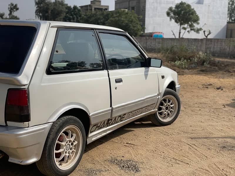 Daihatsu Charade 1984 5