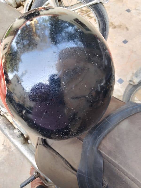 Safe Ride Company Used Helmet Available For Sale In Gulistan-E-Johuar 1