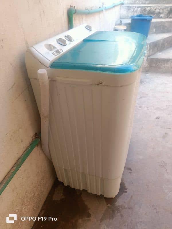 washing machine with spinner 1