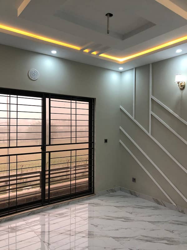 10 Marla Brand New Upper Portion For Rent In Park View City Lahore. 0