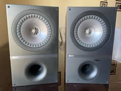 Bookshelf Speakers - KEF Q300