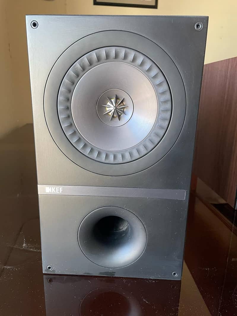 Bookshelf Speakers - KEF Q300 4