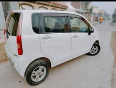 Daihatsu Move 2011