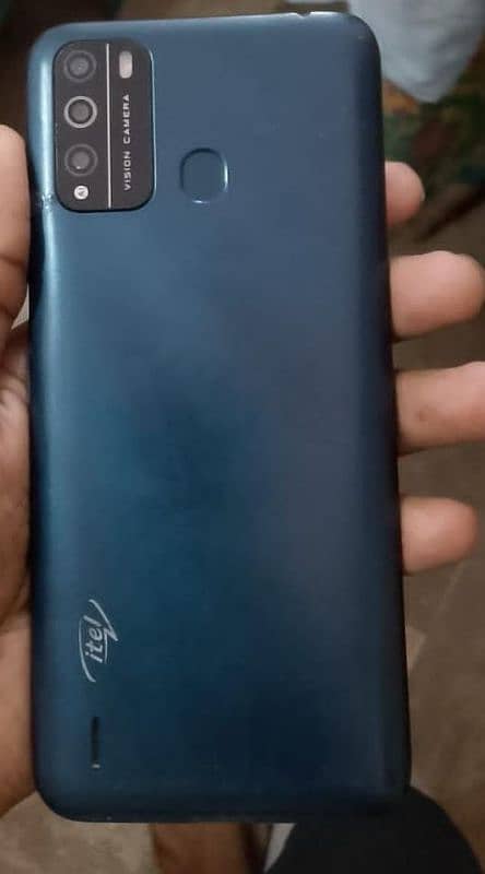 itel vission pro 2gb and 32gb 0