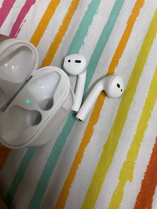 Original Apple Airpods 1 2