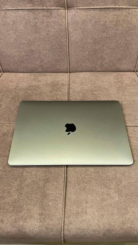 MacBook Air M1 For Sale, Mint Condition 1