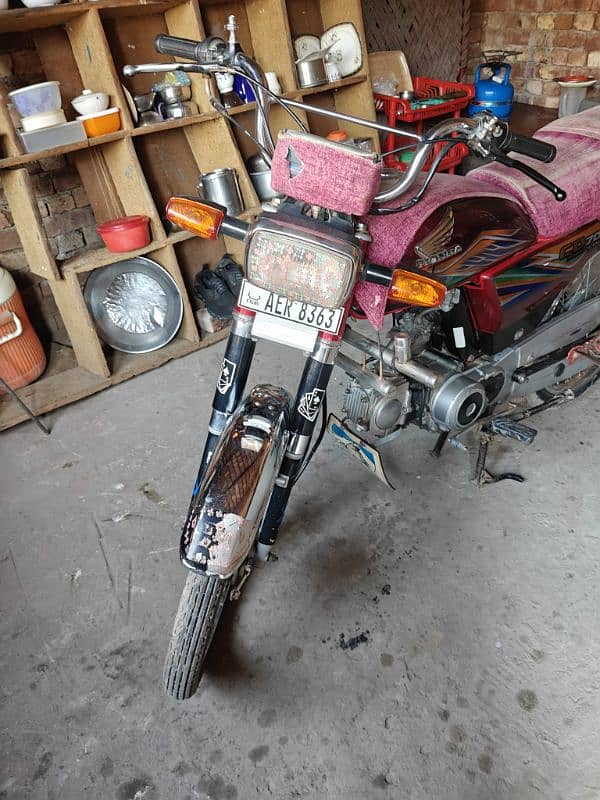 honda 70 20 model  10/10 original bike 03472045906 1