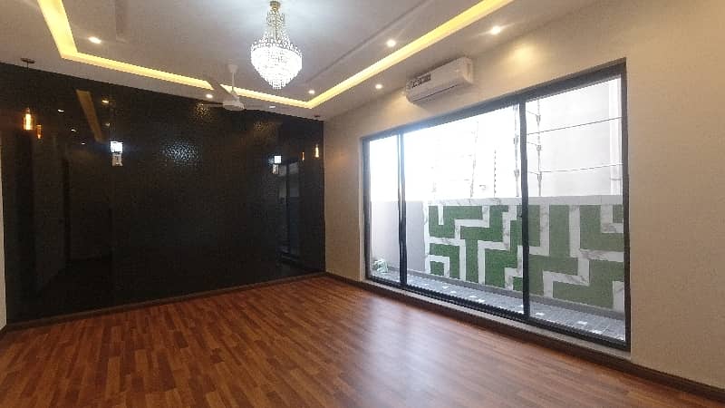 House 1 Kanal For sale In DHA Phase 6 - Block N 14