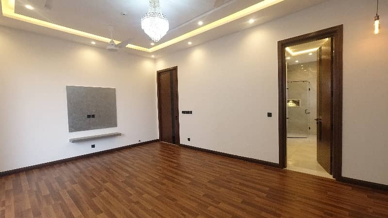 House 1 Kanal For sale In DHA Phase 6 - Block N 15