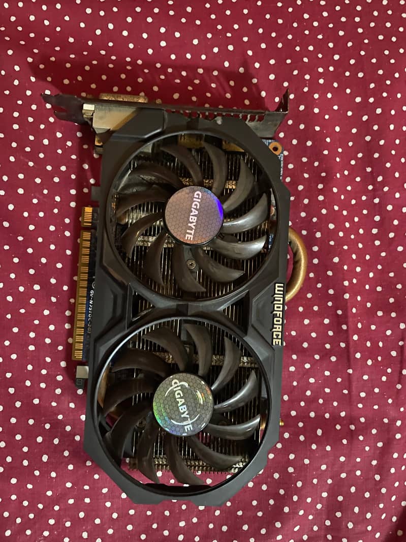 gigabyte gtx 750 TI 0