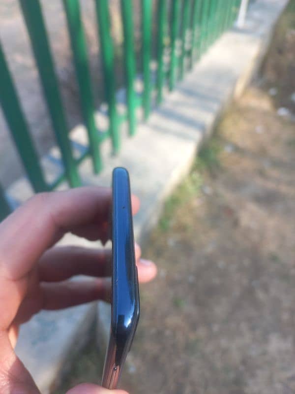 Samsung a71 8/128 ma condition bilkul saaf hai 0