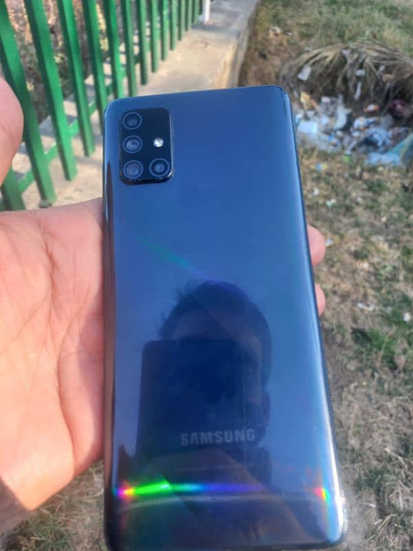 Samsung a71 8/128 ma condition bilkul saaf hai 9