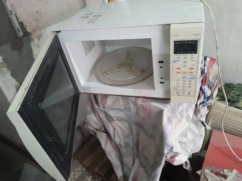 Microwave 1