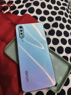 vivo s1 with box  decent condition