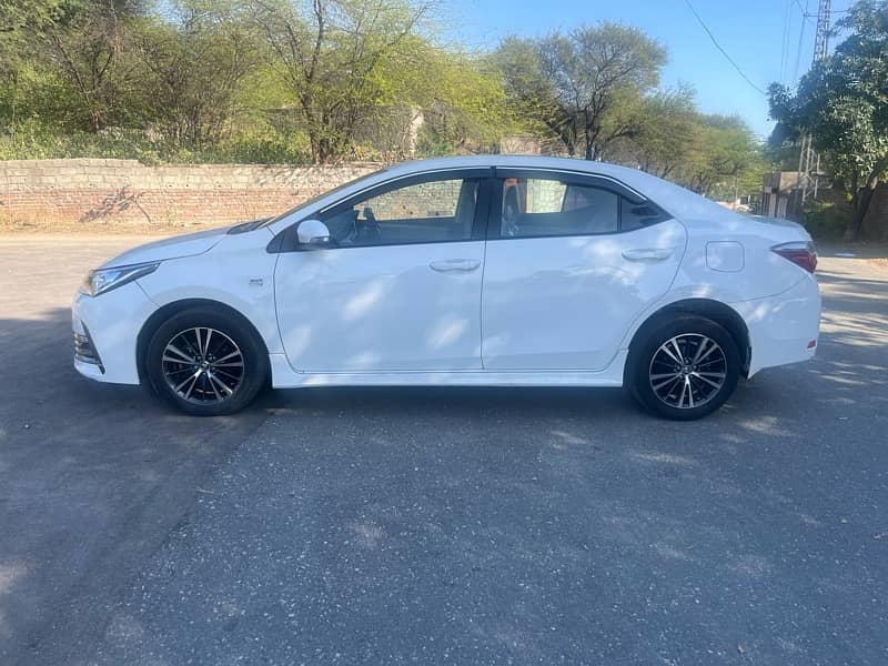 Toyota Corolla Altis 2019 4