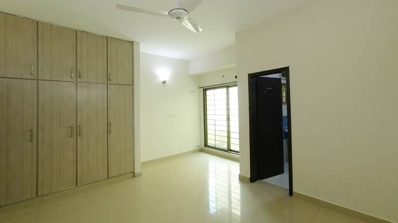 Exclusive 6th Floor Apartment For Sale With Park View In Prime Location 11