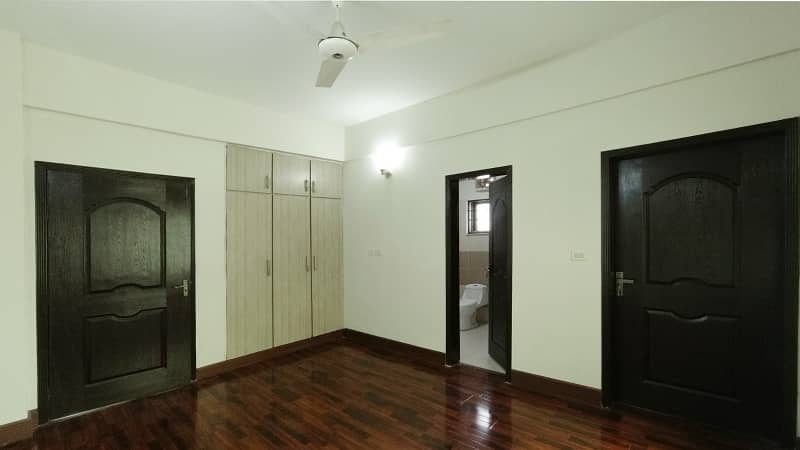 Exclusive 6th Floor Apartment For Sale With Park View In Prime Location 14