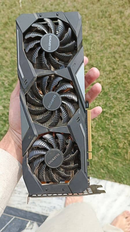 GTX 1660 ti gigabyte tripple fan oc edition 3