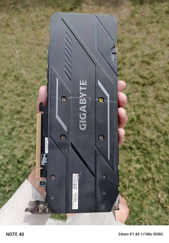 GTX 1660 ti gigabyte tripple fan oc edition 4