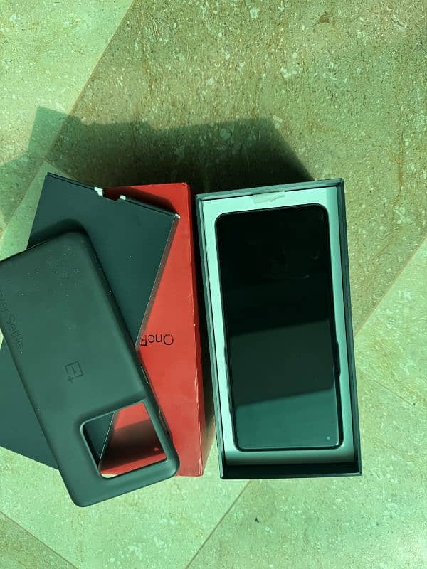 one plus 10 pro complete box 2